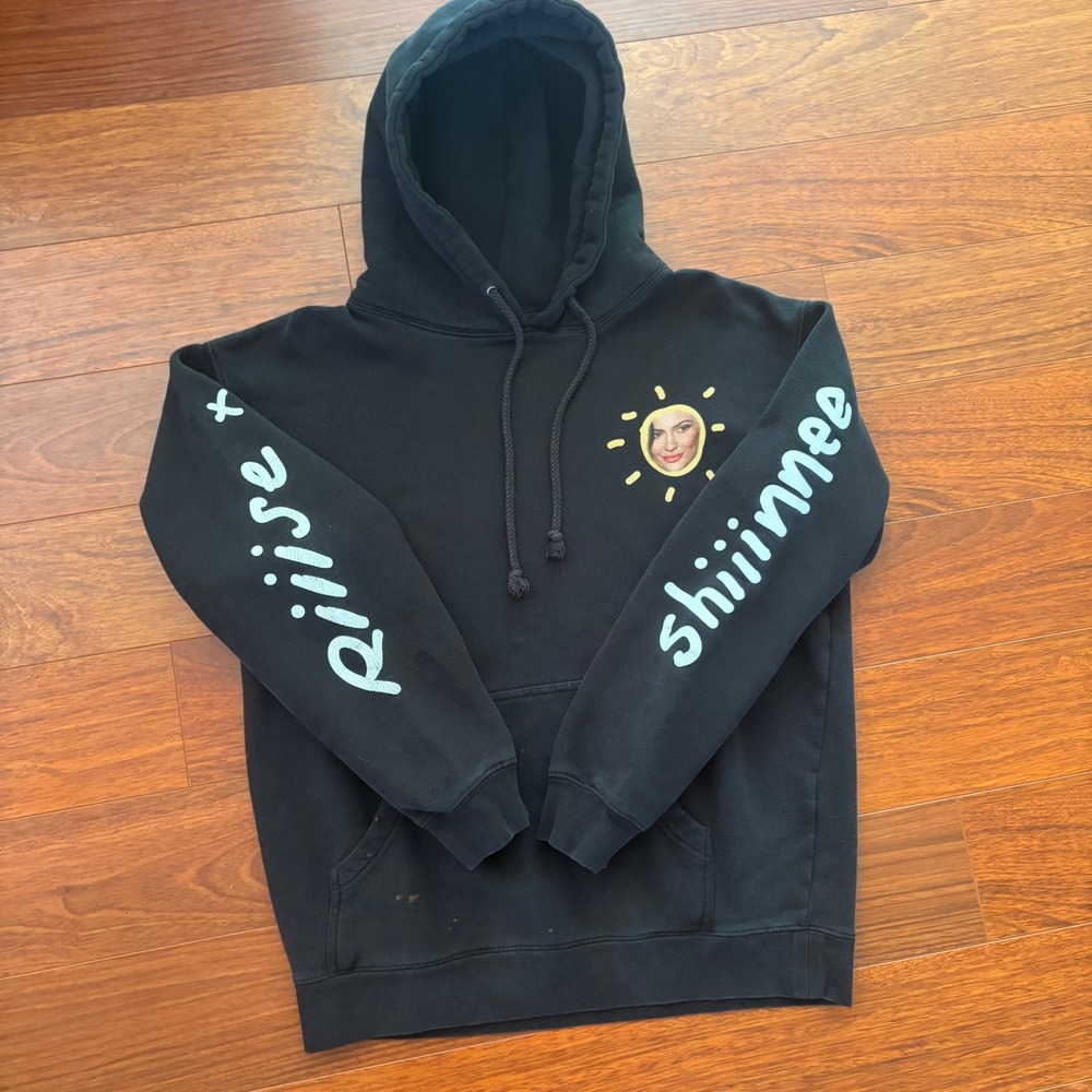 The Kylie Shop Mens Rise and Shine Hoodie Size M Black Graphic Merch Pullover